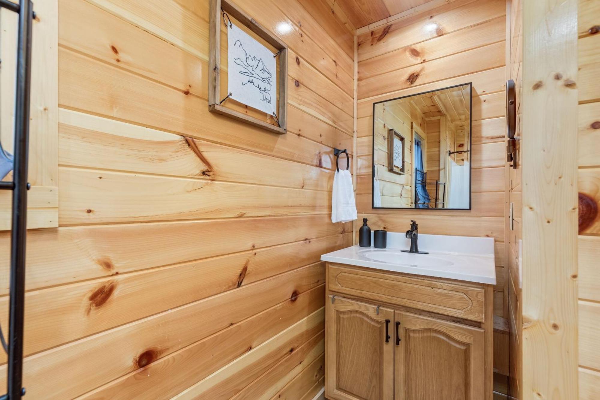 Fully Loaded Cabin In Heart Of Pigeon Forge Exterior foto